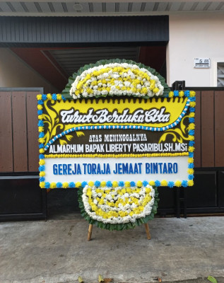 Papan Bunga Duka di Oeba